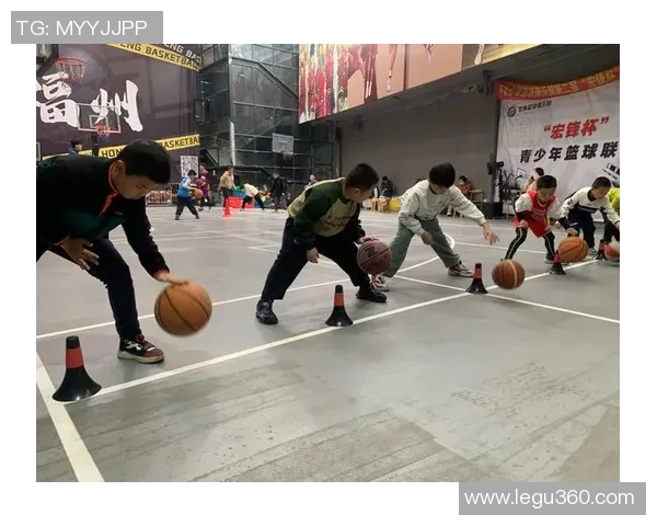 丁篮球：探索篮球运动中的技巧与团队合作精神的完美结合