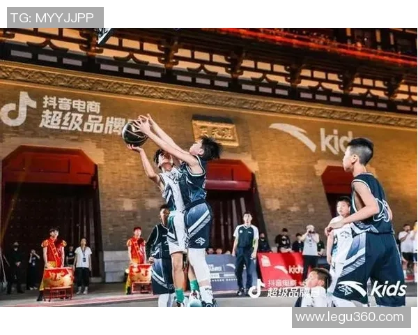 安踏儿童女童篮球服时尚运动装扮助力小女孩快乐成长与健康运动